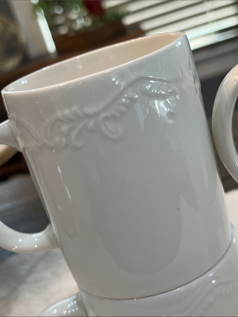 FOUR Pfaltzgraff Charlotte Embossed White Mugs